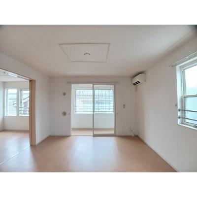 フォルス・ラーマ５ 201【管理NO：1-019518501-02010】 ★家具家電は申し込み後に搬入します★の物件写真2