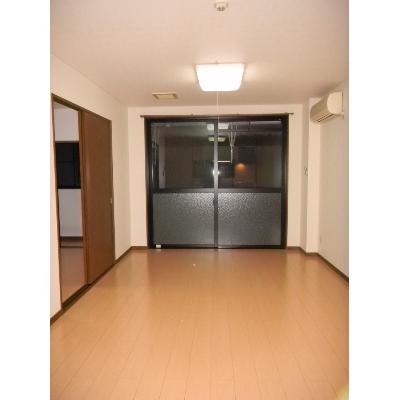 Ｔ．レックス 302【管理NO：1-007146201-03020】 ★家具家電は申し込み後に搬入します 2026年07月下旬入居可能の物件写真2
