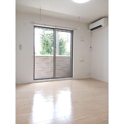 カーサ　デ　アモーレⅡ 101【管理NO：1-024666501-01010】 ★家具家電は申し込み後に搬入します★の物件写真2