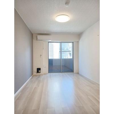ソラリス 105【管理NO：1-027483001-01040】 ★家具家電は申し込み後に搬入します★ ★2026年10月中旬入居可能★の物件写真2
