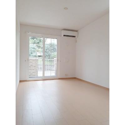 リバーサイド．マキ 101【管理NO：1-015050901-01010】 ★家具家電は申し込み後に搬入します★ ★2026年08月中旬入居可能★の物件写真2
