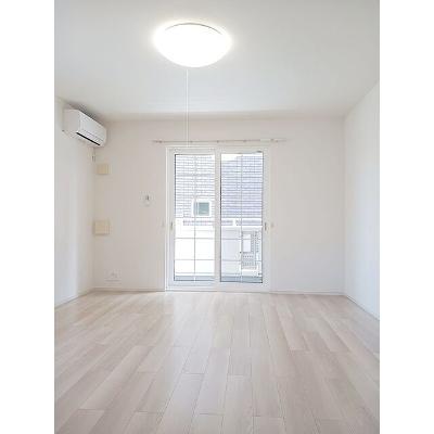 ベルアンジュ 101【管理NO：1-016560901-01010】 ★家具家電は申し込み後に搬入します★の物件写真2
