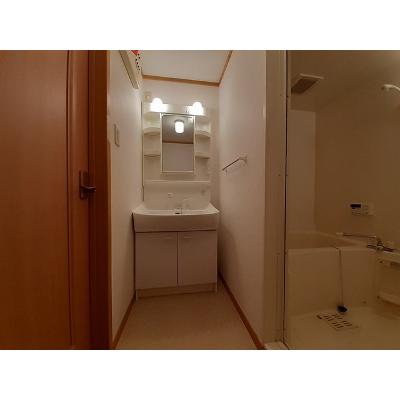 ＣＡＲＮＡ　Ⅰ 201【管理NO：1-011697001-02010】 ★家具家電は申し込み後に搬入します 2026年08月中旬入居可能の物件写真6