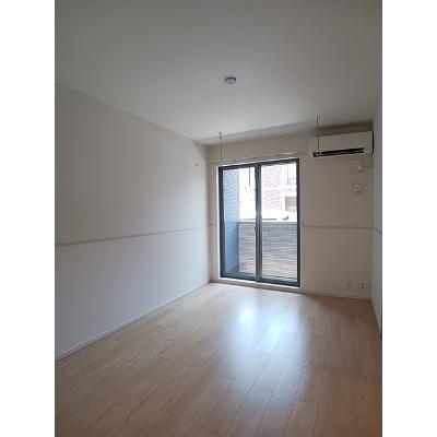 フォレストヒルⅢ 102【管理NO：1-024745601-01020】 ★家具家電は申し込み後に搬入しますの物件写真2