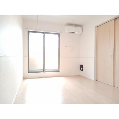 ルナ・ソレイユⅡ 205【管理NO：1-025266102-02040】 ★家具家電は申し込み後に搬入します 2026年08月中旬入居可能の物件写真2
