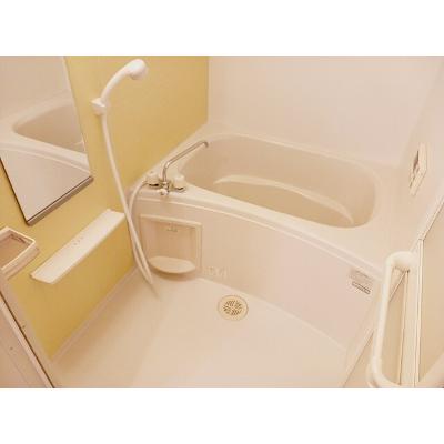 Ｃｏｍｆｏｒｔ　Ｓｉｚｕｋａ 106【管理NO：1-018629901-01050】 ★家具家電は申し込み後に搬入します★の物件写真4