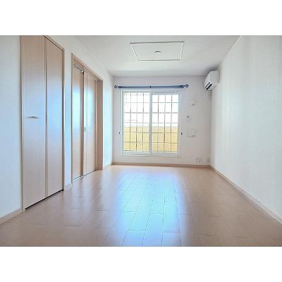 アンジュ　オーブ 203【管理NO：1-015745601-02030】 ★家具家電は申し込み後に搬入します★の物件写真2