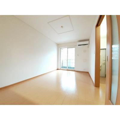 カレッジニアー　Ⅰ棟 102【管理NO：1-015295301-01020】 ★家具家電は申し込み後に搬入します 2026年08月中旬入居可能の物件写真2