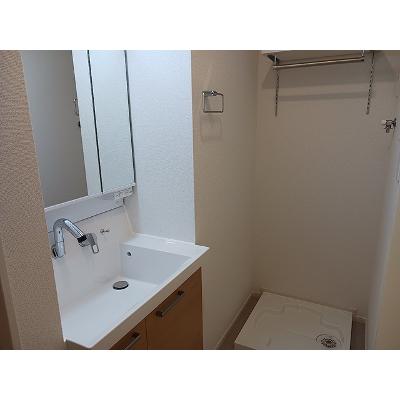 グレース　Ａ 102【管理NO：1-028073901-01020】 ★家具家電は申し込み後に搬入します★の物件写真6