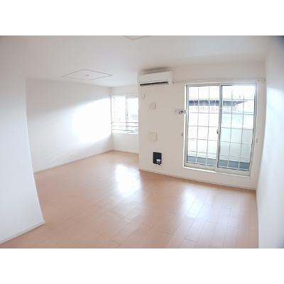 Ｌ・Ｈｅａｒｔ（エル・ハート） 203【管理NO：1-017423801-02030】 ★家具家電は申し込み後に搬入します 2026年07月中旬入居可能の物件写真2