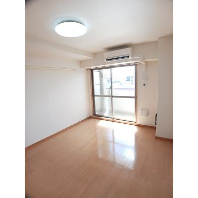 ステラ・ランド 406【管理NO：1-014729601-04050】 ★家具家電は申し込み後に搬入します★の物件写真2
