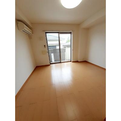 グラン　ブルⅡ 205【管理NO：1-015177101-02050】 ★家具家電は申し込み後に搬入しますの物件写真2