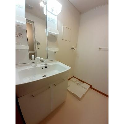 グラン　ブルⅡ 205【管理NO：1-015177101-02050】 ★家具家電は申し込み後に搬入しますの物件写真6