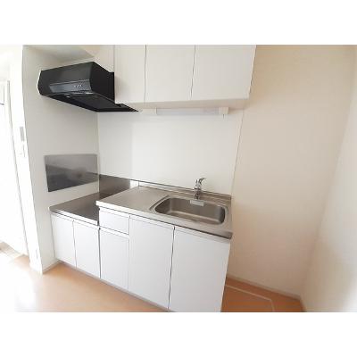 アーバン・ヒルズ 101【管理NO：1-020215101-01010】 ★家具家電は申し込み後に搬入します★の物件写真3