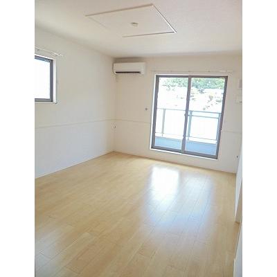 ベルオーブⅥ 205【管理NO：1-022683101-02040】 ★家具家電は申し込み後に搬入します 2026年08月下旬入居可能の物件写真2
