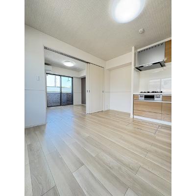 アビタ諸福 103【管理NO：1-028230901-01030】 ★家具家電は申し込み後に搬入します★の物件写真2