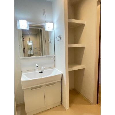 エアリーⅤ 103【管理NO：1-027981601-01030】 ★家具家電は申し込み後に搬入します★の物件写真6