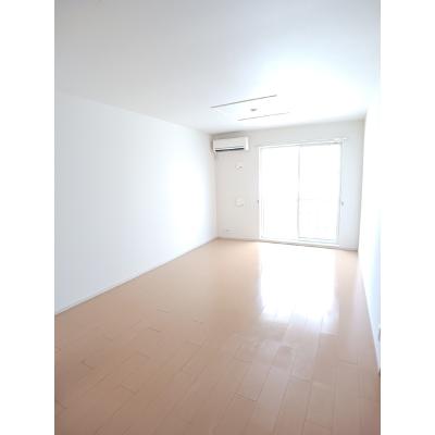 カーサパイン 103【管理NO：1-017863201-01030】 ★家具家電は申し込み後に搬入します★の物件写真2