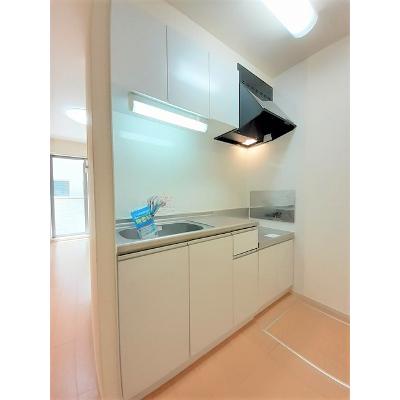 プランドール松縄 102【管理NO：1-020262801-01020】 ★家具家電は申し込み後に搬入します 2026年10月中旬入居可能の物件写真3