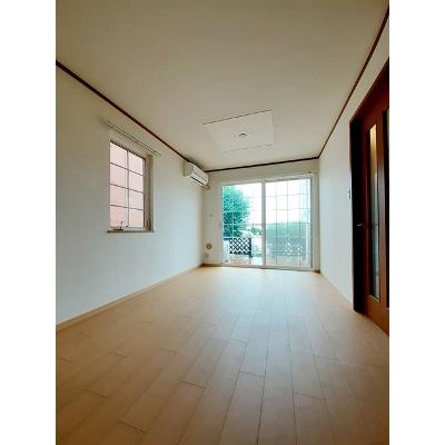 オリージャ　Ⅰ 103【管理NO：1-010259701-01030】 ★家具家電は申し込み後に搬入します★の物件写真2