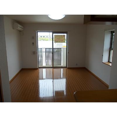 アルマーニ　Ⅱ 103【管理NO：1-014460802-01030】 ★家具家電は申し込み後に搬入します 2026年08月下旬入居可能の物件写真2