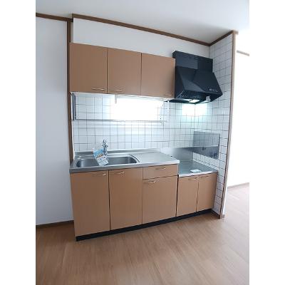 スコルピオーネⅠ 202【管理NO：1-011237901-02020】 ★家具家電は申し込み後に搬入します★の物件写真3