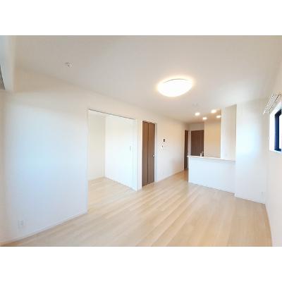 レジデンス　プリュⅧ 201【管理NO：1-027004202-02010】 ★家具家電は申し込み後に搬入します★ ★2026年09月上旬入居可能★の物件写真2