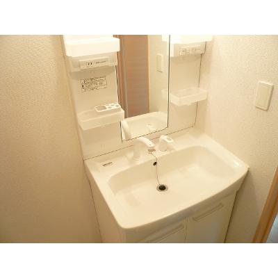 オーブ・ココ　Ⅲ 201【管理NO：1-018662401-02010】 ★家具家電は申し込み後に搬入しますの物件写真6