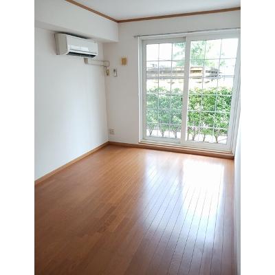 サンスプリング 102【管理NO：1-011824001-01020】 ★家具家電は申し込み後に搬入します 2026年08月上旬入居可能の物件写真2