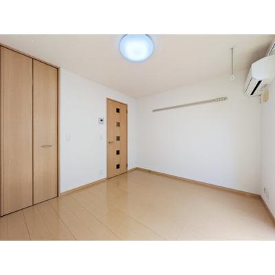 D-ROOMマンスリー【メゾンドアブリコ】浴室換気乾燥機付き！インターネット無料！の物件写真2