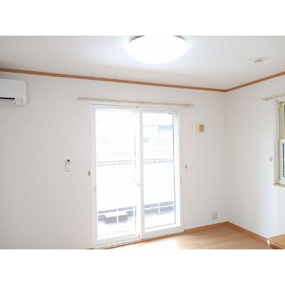 フォンテーヌ 103【管理NO：1-013106501-01030】 ★家具家電は申し込み後に搬入します 2026年08月下旬入居可能の物件写真2