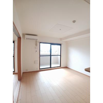 サン　ビオラ 303【管理NO：1-014000201-03030】 ★家具家電は申し込み後に搬入します 2026年08月下旬入居可能の物件写真2