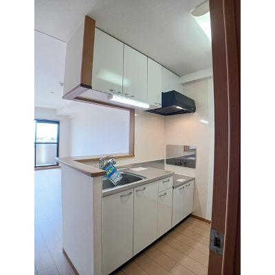 サン　ビオラ 301【管理NO：1-014000201-03010】 ★家具家電は申し込み後に搬入します 2026年08月下旬入居可能の物件写真3