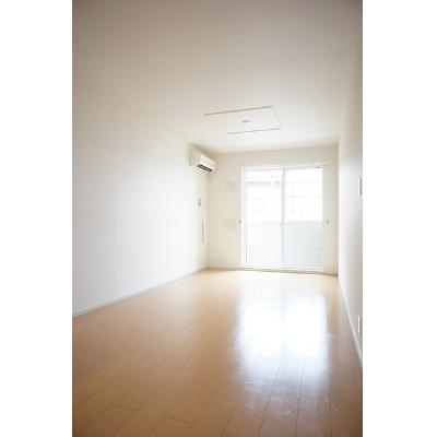 モアナガーデン 103【管理NO：1-018005201-01030】 ★家具家電は申し込み後に搬入します★の物件写真2