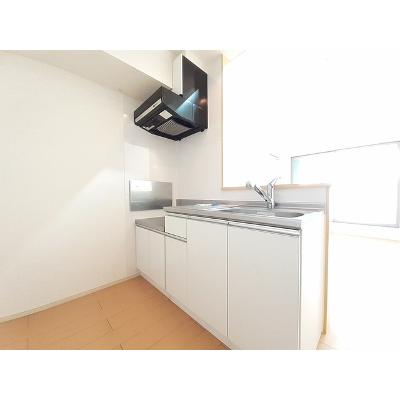 トレ　フラテッリ 202【管理NO：1-017732201-02020】 ★家具家電は申し込み後に搬入します 2026年08月下旬入居可能の物件写真3