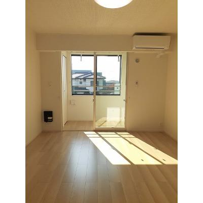 エリタージュ　Ⅰ 202【管理NO：1-026655101-02020】 ★家具家電は申し込み後に搬入します 2026年08月下旬入居可能の物件写真2