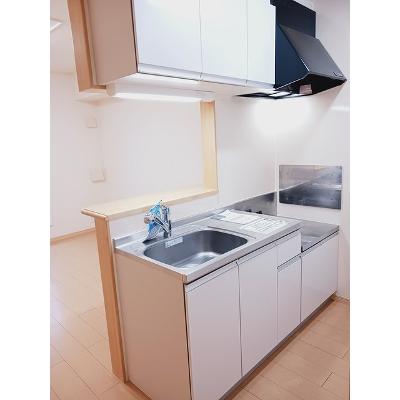 チャーサイト 203【管理NO：1-016085401-02030】 ★家具家電は申し込み後に搬入します 2026年08月下旬入居可能の物件写真3