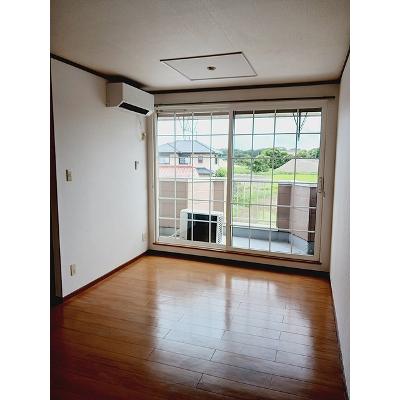 エピナール　Ａ 201【管理NO：1-010155001-02010】 ★家具家電は申し込み後に搬入します★の物件写真2