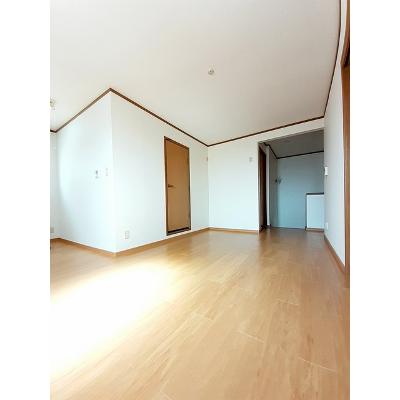 ロジュマン・リーヴ 201【管理NO：1-007712301-02010】 ★家具家電は申し込み後に搬入します 2026年08月下旬入居可能の物件写真2