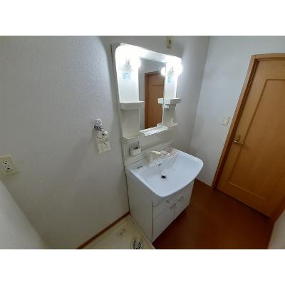 グリュックブルー 102【管理NO：1-014176001-01020】 ★家具家電は申し込み後に搬入します 2026年08月上旬入居可能の物件写真6