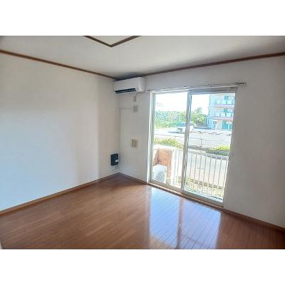 エターナル 103【管理NO：1-012136601-01030】 ★家具家電は申し込み後に搬入します★の物件写真2