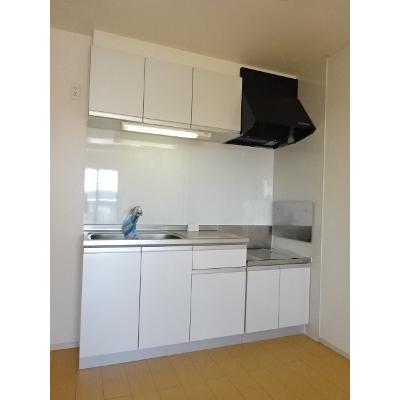 アルモニーコート 202【管理NO：1-018259701-02020】 ★家具家電は申し込み後に搬入します 2026年08月下旬入居可能の物件写真3