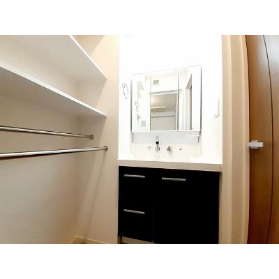 apartment 石川県野々市市太平寺３丁目３０番地１ 

↓地図はこちらから