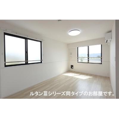 シャンティ長沢 201【管理NO：1-025160801-02010】 ★家具家電は申し込み後に搬入します 2027年02月上旬入居可能の物件写真2