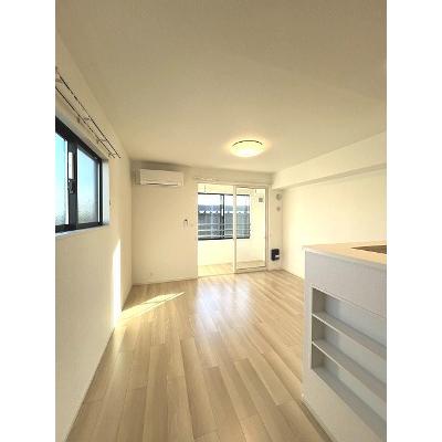 メゾン　フルール 201【管理NO：1-027510301-02010】 ★家具家電は申し込み後に搬入します 2026年08月下旬入居可能の物件写真2