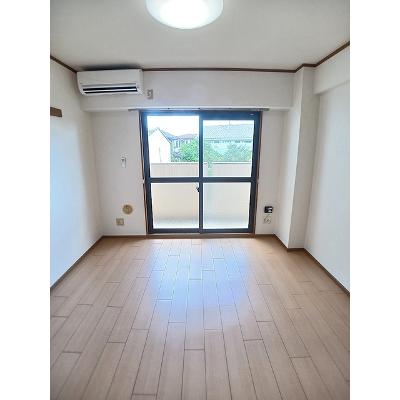 プラシード幸 202【管理NO：1-011463001-02020】 ★家具家電は申し込み後に搬入します★の物件写真2