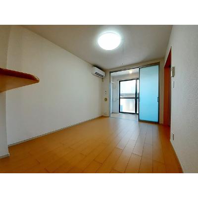 ボヤージュ 101【管理NO：1-017320701-01010】 ★家具家電は申し込み後に搬入します★の物件写真2