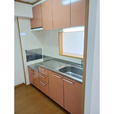 アムール 202【管理NO：1-012842401-02020】 ★家具家電は申し込み後に搬入します★ ★2026年08月中旬入居可能★の物件写真3