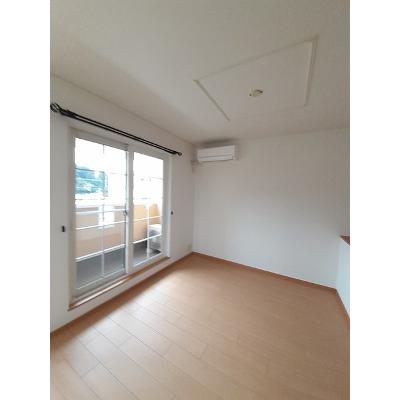 トゥー・ル・モンド 204【管理NO：1-014549901-02040】 ★家具家電は申し込み後に搬入します 2026年08月下旬入居可能の物件写真2