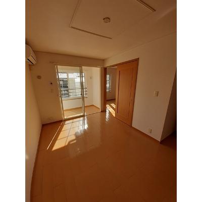 シュティルラント　Ⅱ 203【管理NO：1-014785602-02030】 ★家具家電は申し込み後に搬入します 2026年08月上旬入居可能の物件写真2